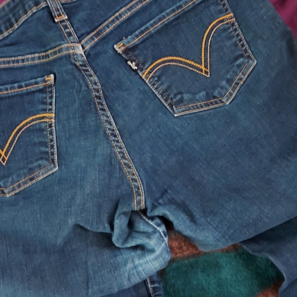 Jeans - Picture 2 of 3